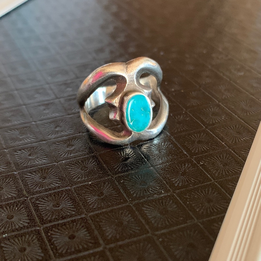 Vintage Sterling Silver Sandcast Turquoise Ring